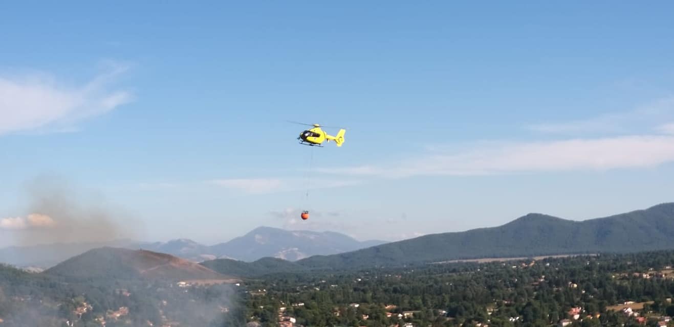 incendio-monte-tuscolo-intervento-elicottero